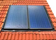 Solarthermische Anlage auf einem Dach, &copy; IWR
