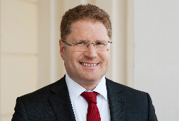 Patrick Graichen: Agora Chef wechselt als Staatssekretär ins Bundesministerium für Wirtschaft und Klimaschutz