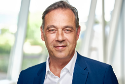 Nach 13 Jahren bei PNE: Vorstandsvorsitzender Markus Lesser verlässt die PNE AG 